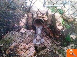 Compromís denúncia el vessaments d’aigües fecals en un avenc a pocs metres del pou que nodreix d’aigua el municipi de Vall d’Alba - (foto 2) Compromís denúncia el vessaments d’aigües fecals en un avenc a pocs metres del pou que nodreix d’aigua el municipi de Vall d’Alba - (foto 2)