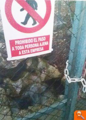 Compromís denúncia el vessaments d’aigües fecals en un avenc a pocs metres del pou que nodreix d’aigua el municipi de Vall d’Alba - (foto 3) Compromís denúncia el vessaments d’aigües fecals en un avenc a pocs metres del pou que nodreix d’aigua el municipi de Vall d’Alba - (foto 3)