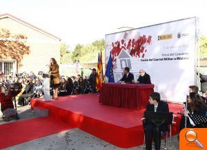 El Ministerio de Defensa y el Ayuntamiento firman la cesión del cuartel militar de Mislata - (foto 3)