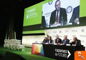 Fabra apuesta por la colaboración entre administraciones y cooperativas para crear normativas