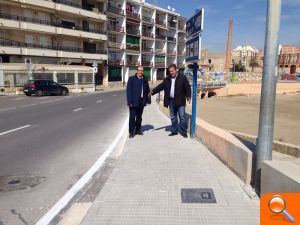 Finalizan las obras de ampliación de la acera en el puente de la playa de El Clot