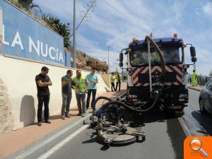 La Diputación realiza obras para mejorar el asfalto de la Avenida Altea