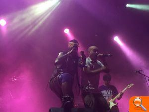 La playa de Tavernes vibra con la locura balcánica del Iboga Summer Festival  - (foto 4)