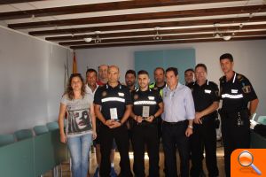 Reconocimiento a dos policías locales por sus logros deportivos