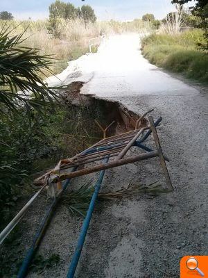 Campos: “El PSOE propone dotar con 1 millón el Parque Fluvial del Turia y con 1 millón los accesos a la segunda fase del polígono Fuente del Jarro” - (foto 2) Campos: “El PSOE propone dotar con 1 millón el Parque Fluvial del Turia y con 1 millón los accesos a la segunda fase del polígono Fuente del Jarro” - (foto 2)