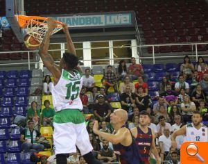 El Amics Castelló vuelve a hacer historia y consigue su primera victoria en LEB Oro