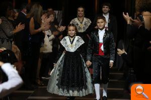Nuria Escuder y Laura Godes ya son madrinas de la Gaiata 11, Forn del Pla - (foto 4) Nuria Escuder y Laura Godes ya son madrinas de la Gaiata 11, Forn del Pla - (foto 4)