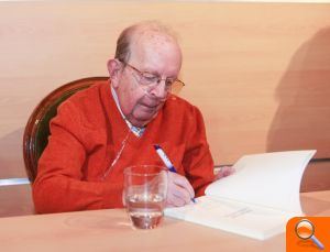 El Ayuntamiento de Castellón edita el ‘Vocabulari Castellonenc’, obra del profesor Germà Colón - (foto 3) El Ayuntamiento de Castellón edita el ‘Vocabulari Castellonenc’, obra del profesor Germà Colón - (foto 3)