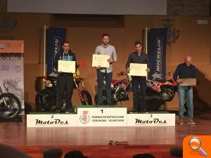 Los pilotos de Campo Arcís, Marcos Hernández y Adrián García Dueñas, se proclaman campeón y subcampeón de Enduro Crosscountry 2015 - (foto 2)