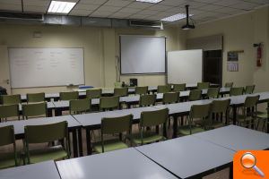 L'Escola de Persones Adultes Miquel Rosanes estrena tres aules noves - (foto 2)