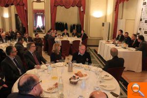 Benlloch  defiende la “hoja de ruta compartida” en Vila-real para consolidar la apuesta por la innovación y las marcas de ciudad  - (foto 2)