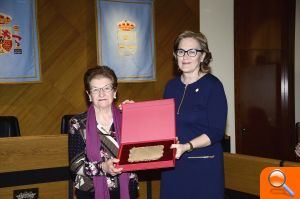 Mina Nechadi, Gracia Ventura y Vicenta Ríos reciben el premio “Dia de la Dona” de Burriana - (foto 5) Mina Nechadi, Gracia Ventura y Vicenta Ríos reciben el premio “Dia de la Dona” de Burriana - (foto 5)