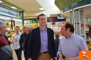 El Ayuntamiento ahorrará la mitad de electricidad en los mercados y otras dependencias gracias a un plan de mejora - (foto 2)