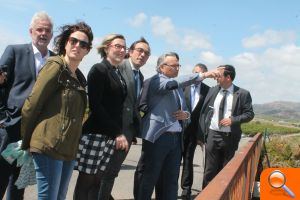 Maria José Salvador y Josep Rull visitan Almenara para reivindicar la ejecución del corredor Mediterráneo - (foto 3) Maria José Salvador y Josep Rull visitan Almenara para reivindicar la ejecución del corredor Mediterráneo - (foto 3)
