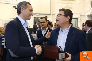 La Diputación de Alicante convocará el próximo año los primeros premios provinciales ‘Libertad de Expresión’ - (foto 3)