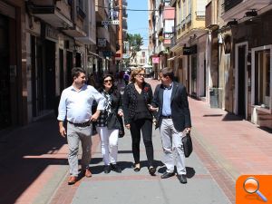 Ayuntamiento y Conselleria se reúnen para abordar la situación del comercio local y el Mercado Municipal - (foto 2)