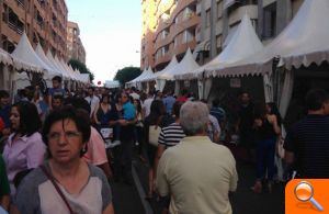 Comerciants i hostelers destaquen la bona resposta a la Fira de Tendes i Tapes al carrer José Iranzo