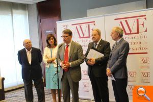 Jordi Sevilla: "El PSOE apuesta por el Puerto de Valencia, el de Sagunto y su conexión ferroviaria con Aragón" - (foto 2)