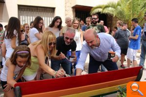 El Ayuntamiento de la Vall d'Uixó reivindica una sociedad más igualitaria en el Día del Orgullo LGTBI - (foto 5) El Ayuntamiento de la Vall d'Uixó reivindica una sociedad más igualitaria en el Día del Orgullo LGTBI - (foto 5)