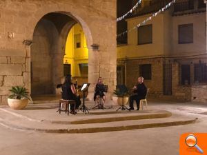 Atzeneta inicia el ciclo "Dissabtes al carrer" con un concierto de clarinete en la ermita de Loreto