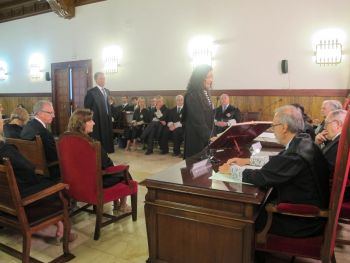 De la Oliva pide a los nuevos jueces “diligencia y dedicación” para responder a los ciudadanos