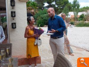 La turista Lola Paris recibe un homenaje después de visitar durante 50 años seguidos Teulada Moraira - (foto 2)