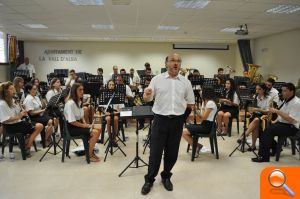 La Asociación Musical Valldalbense ‘vive la vida’ con un nuevo éxito en su recital dentro de la Semana Cultural de Vall d’Alba - (foto 2)