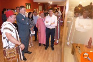 Puig destaca el valor cultural i econòmic de les festes de moros i cristians d'Ontinyent - (foto 4)