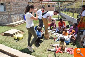 Dieciséis miembros de la comunidad universitaria de la UMH participan en el proyecto de cooperación en Ruanda