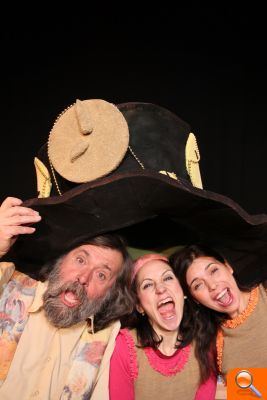 Dijous arranca la campanya escolar al Teatre del Raval - (foto 3) Dijous arranca la campanya escolar al Teatre del Raval - (foto 3)