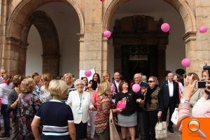 Celebració del Dia Contra el Càncer de Mama a Castelló - (foto 2) Celebració del Dia Contra el Càncer de Mama a Castelló - (foto 2)