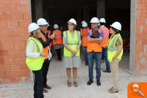 Safont visita les “avançades” obres de construcció del nou col·legi Cardenal Tarancón - (foto 2)