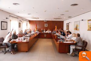 El pleno acuerda solicitar la exclusión del municipio del área de prestación conjunta de taxi Marina Baixa - (foto 2) El pleno acuerda solicitar la exclusión del municipio del área de prestación conjunta de taxi Marina Baixa - (foto 2)