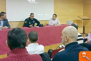 El Museu del Taulell albergará un gran pesebre cerámico formado por creaciones del taller 'Sábados de Cerámica' - (foto 3) El Museu del Taulell albergará un gran pesebre cerámico formado por creaciones del taller 'Sábados de Cerámica' - (foto 3)