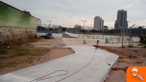 L’Ajuntament condiciona un pas per a vianants i ciclistes des de la passarel·la del Cuc de Llum al Grau - (foto 2) L’Ajuntament condiciona un pas per a vianants i ciclistes des de la passarel·la del Cuc de Llum al Grau - (foto 2)