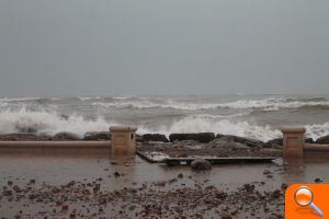 Almenara demana al Govern d'Espanya que repare els danys del temporal en el passeig marítim - (foto 8)