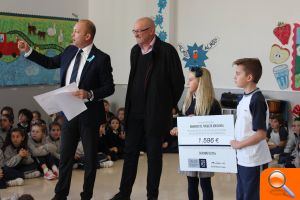 La flama de la solidaritat "apaga el foc" - (foto 3) La flama de la solidaritat "apaga el foc" - (foto 3)