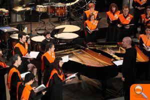 ‘El món canta davant d’un bressol’ obri aquest Nadal els actes pel 70 aniversari de l’Orfeó Universitari - (foto 2) ‘El món canta davant d’un bressol’ obri aquest Nadal els actes pel 70 aniversari de l’Orfeó Universitari - (foto 2)