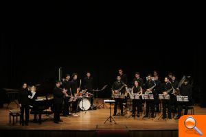 Èxit en el concert de nadal del conservatori "Joaquín Rodrigo" - (foto 2)