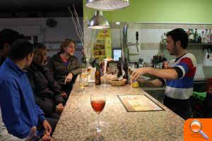 Degustacions gratuïtes per a incentivar les compres nadalenques al Poble Nou de Benitatxell - (foto 6)