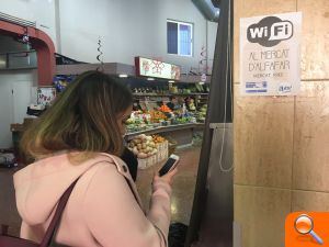 L’ Ajuntament d’ Alfafar instala un nuevo punto WiFi en el Mercado Municipal