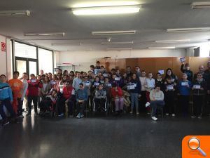 Alumnos de Alcoy, Aspe, Torrevieja, Torrellano y Villena premiados en el Concurso escolar Abramos Paso de COCEMFE - (foto 2) Alumnos de Alcoy, Aspe, Torrevieja, Torrellano y Villena premiados en el Concurso escolar Abramos Paso de COCEMFE - (foto 2)