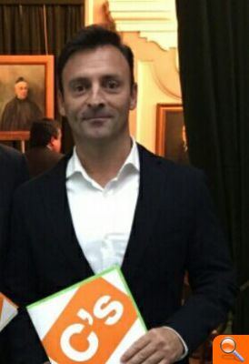 Ciutadans sol·licita que es publiquen els currículums dels aspirants a gerent del Patronat d'Esports - (foto 2)
