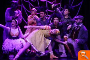 El Teatro Escalante repone este viernes la obra ganadora del Premio Max al Mejor Espectáculo Musical 'L'Aneguet Lleig' - (foto 3)