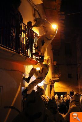 Forcall viu la Santantonà, la Festa Medieval del Foc - (foto 3) Forcall viu la Santantonà, la Festa Medieval del Foc - (foto 3)