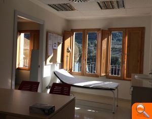Los vecinos de La Pobla de Benifassà estrenan nuevo consultorio de salud - (foto 2)