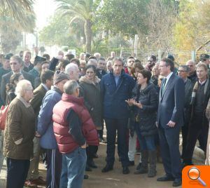 L'Alcaldessa demana al ministre de Foment urgència en la construcció de les esculleres - (foto 2) L'Alcaldessa demana al ministre de Foment urgència en la construcció de les esculleres - (foto 2)