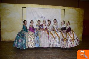 Andrea Navarro, exaltada com a Fallera Major en la nit gran de la Ravalera - (foto 7)