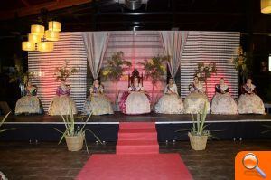 Andrea Navarro, exaltada com a Fallera Major en la nit gran de la Ravalera - (foto 6)