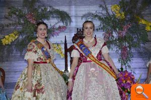 Andrea Navarro, exaltada com a Fallera Major en la nit gran de la Ravalera - (foto 2)